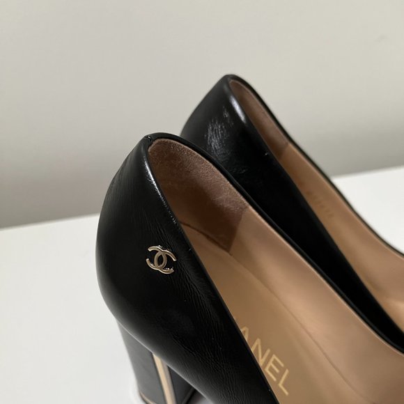 CHANEL Cap-Toe Black Leather Pumps - Picture 8 of 13